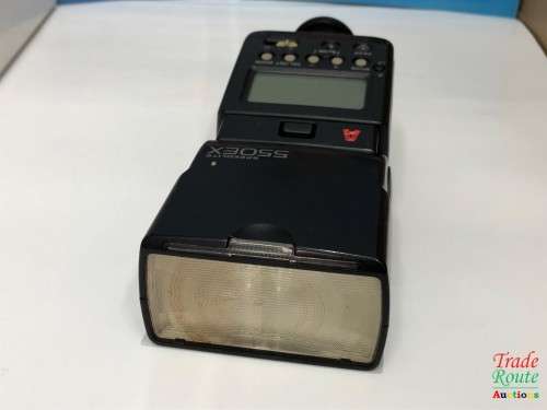 Canon 550EX Speedlite for Canon EOS DIGITAL SLR Cameras *** BARGAIN ** Fits all CANON DSLRs