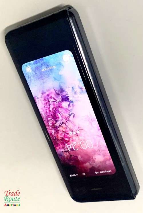 Samsung Galaxy Fold SM-F900F Smartphone - For Spares (or) Repairs