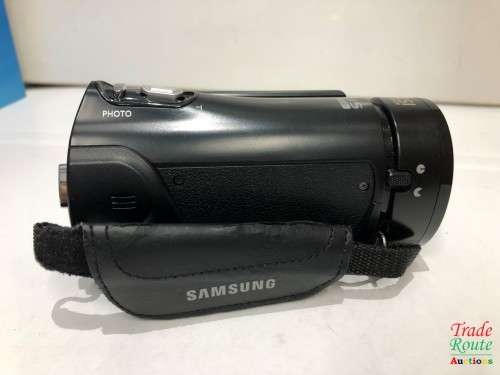 Samsung HMX-H300 Full HD Camcorder with 30x Zoom (Black)