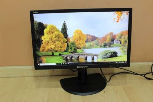 Lenovo ThinkVision 23` Widescreen Full HD Monitor - HDMI, VGA, DisplayPort - 1920 x 1080 Full HD
