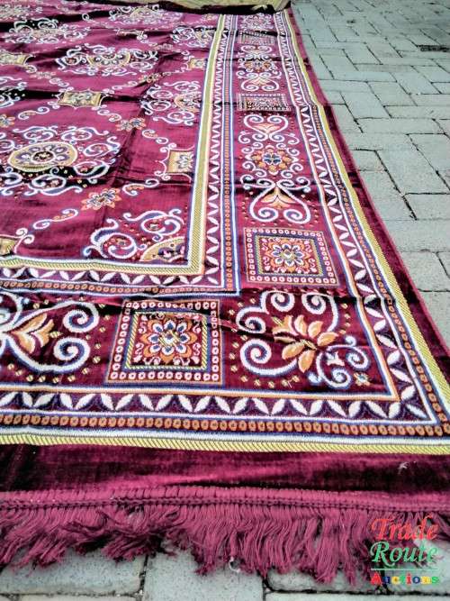 Very Fine Modern and Stunning Turkish Hali Carpet - Made in Turkey - 2.00 X 3.00 Meters
