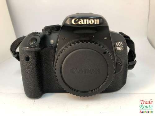 Canon EOS 700D DIGITAL SLR CAMERA BODY | 18.0 MP FULL HD