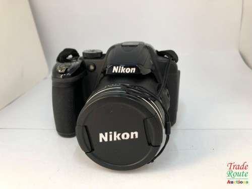 Nikon Coolpix P520 Camera - Black (18.1MP, 42xZoom, 24mm Wide Lens) 3.2 inch LCD Digital Camera