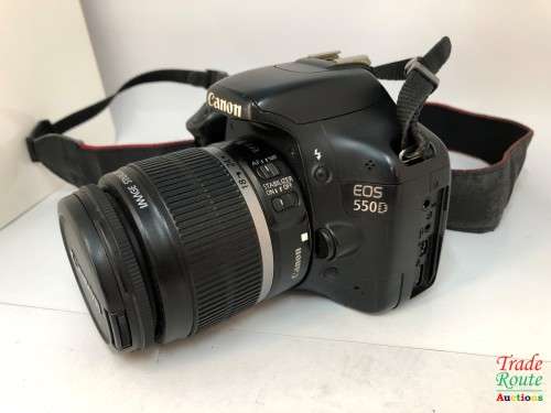 CANON EOS 550D DIGITAL SLR CAMERA 18-55 mm f/3.5-5.6 Lens Digital Camera Kit