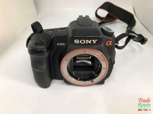 SONY ALPHA A200 DSLR PROFESSIONAL DIGITAL CAMERA BODY ONLY