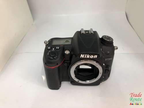 NIKON D7000 DSLR CAMERA Body (ONLY) 16.2 Megapixels - PLZ CHECK THE PICTURE FOR DAMAGE