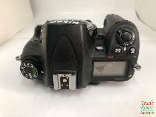 NIKON D7000 DSLR CAMERA Body (ONLY) 16.2 Megapixels - PLZ CHECK THE PICTURE FOR DAMAGE