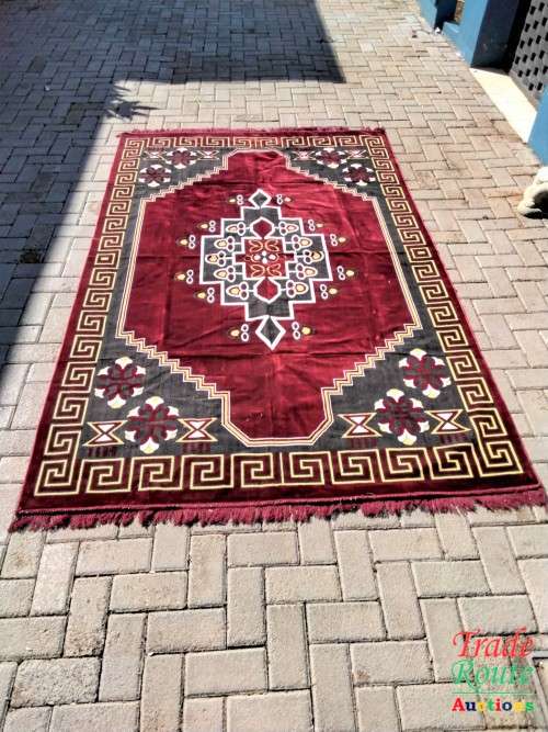Modern Turkish Hali Carpet - Made in Turkey - 2.50 x 1.60 Meters