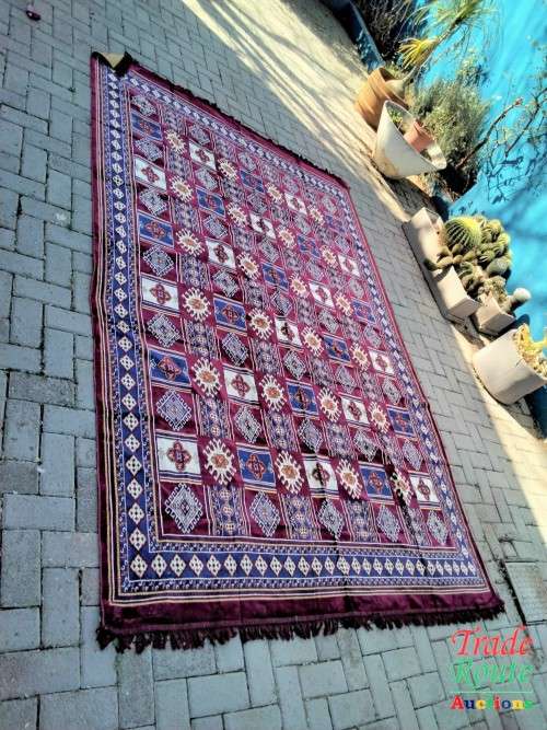 Very Fine Modern and Stunning Turkish Hali Carpet - Made in Turkey - 3.0 x 2.0 Meters