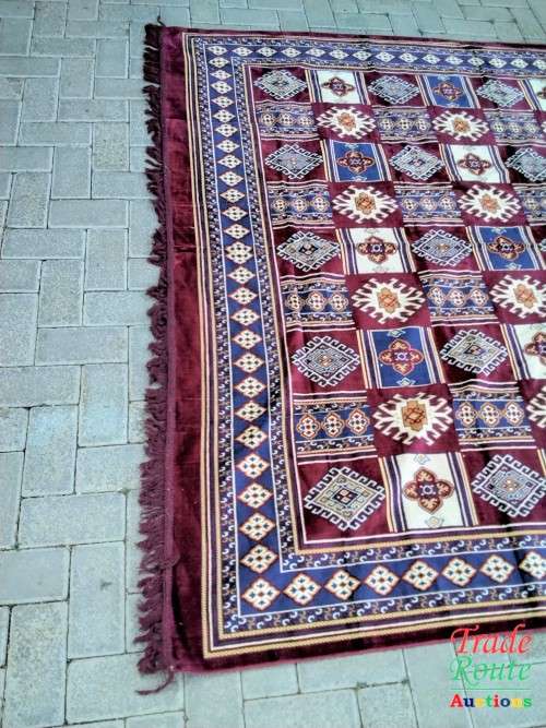 Very Fine Modern and Stunning Turkish Hali Carpet - Made in Turkey - 3.0 x 2.0 Meters