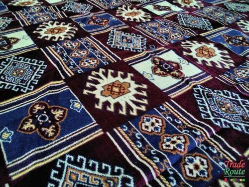 Very Fine Modern and Stunning Turkish Hali Carpet - Made in Turkey - 3.0 x 2.0 Meters