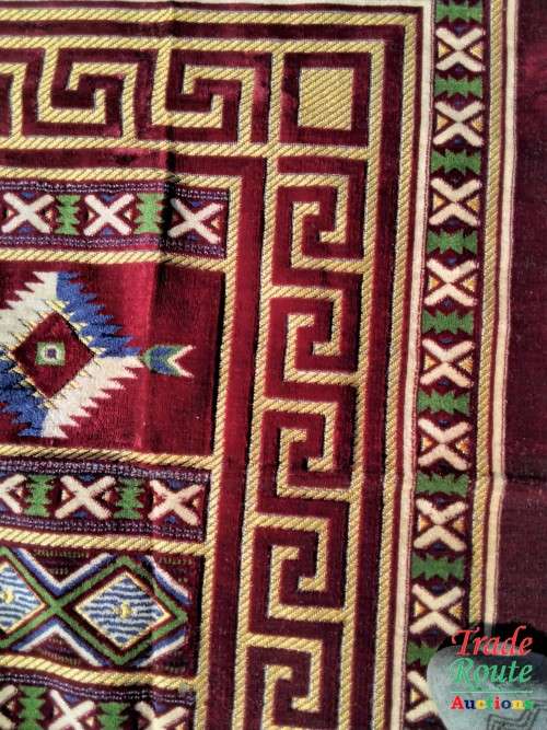Very Fine Modern and Stunning Turkish Hali Carpet - Made in Turkey  2.00m x 3.00m