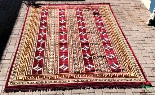 Very Fine Modern and Stunning Turkish Hali Carpet - Made in Turkey  2.00m x 3.00m
