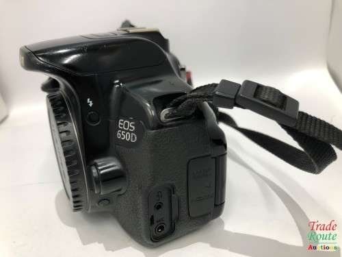Canon EOS 650D Digital SLR Camera - Black (Body Only) - 18.0 MP [ MEMORY CARD SLOT FAULTY]