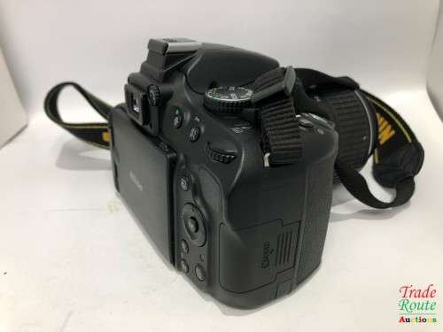 Nikon D5100 Digital SLR Camera with 18-55mm VR Lens Kit (16.2MP) 3 inch LCD