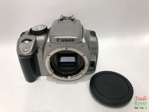 Canon EOS 350D Digital SLR camera BODY ONLY (SILVER) [ NO CHARGER ]