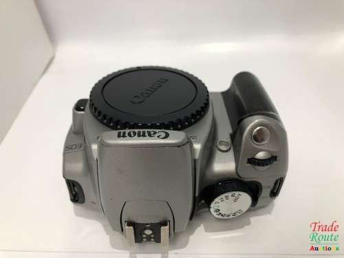 Canon EOS 350D Digital SLR camera BODY ONLY (SILVER) [ NO CHARGER ]
