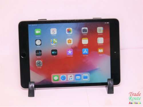 APPLE IPAD MINI 3  RETINA DISPLAY A1599 *** IPAD MINI 3 ****
