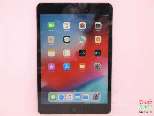 APPLE IPAD MINI 3  RETINA DISPLAY A1599 *** IPAD MINI 3 ****