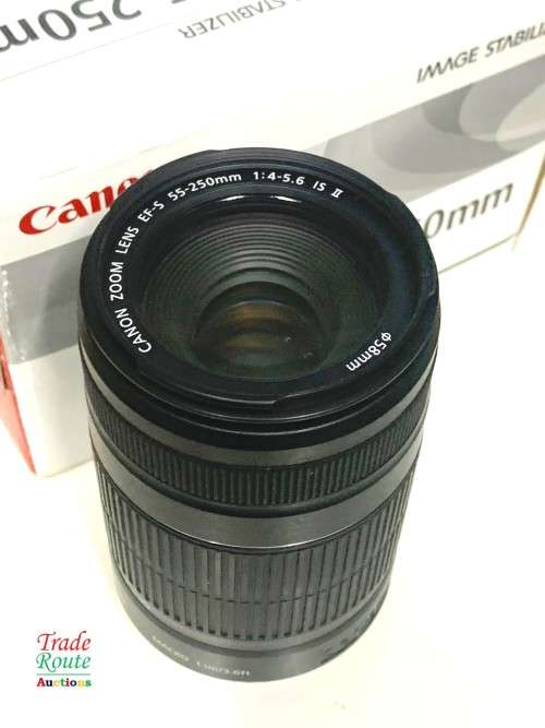 Canon EF-S 55-250m IS (Image Stabilizer)  Lens for Canon DSLR Cameras