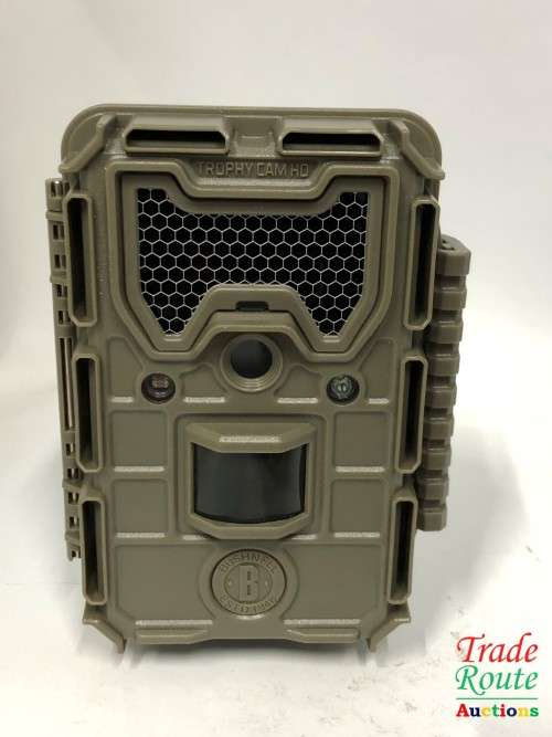 Bushnell Trophy Cam HD Essential E3 Digital Low-Glow Trail Camera