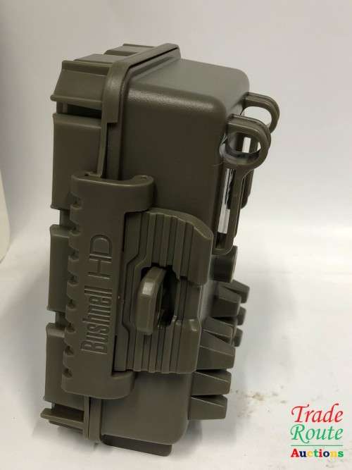 Bushnell Trophy Cam HD Essential E3 Digital Low-Glow Trail Camera