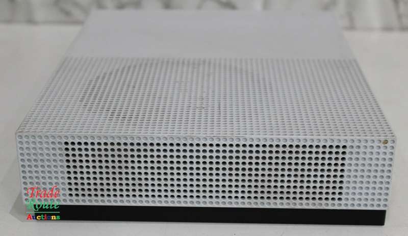 XBOX One S Console (WHITE) Model 1681 [ Salvage Stock for Spares/Repairs ]