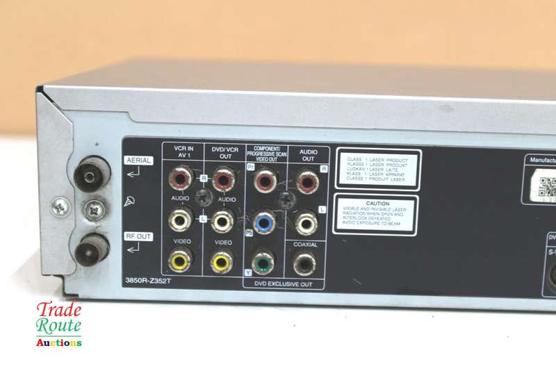 DVD PLAYER VIDEO CASSETTE RECORDER V161 LG DVD/VCR combo V161 - Please Read
