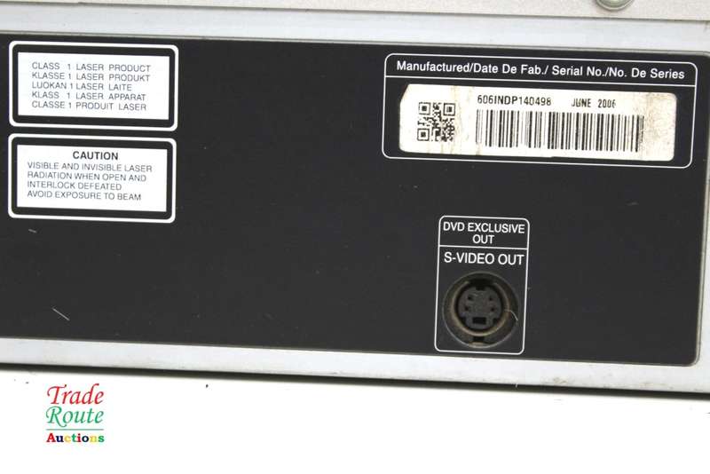 DVD PLAYER VIDEO CASSETTE RECORDER V161 LG DVD/VCR combo V161 - Please Read