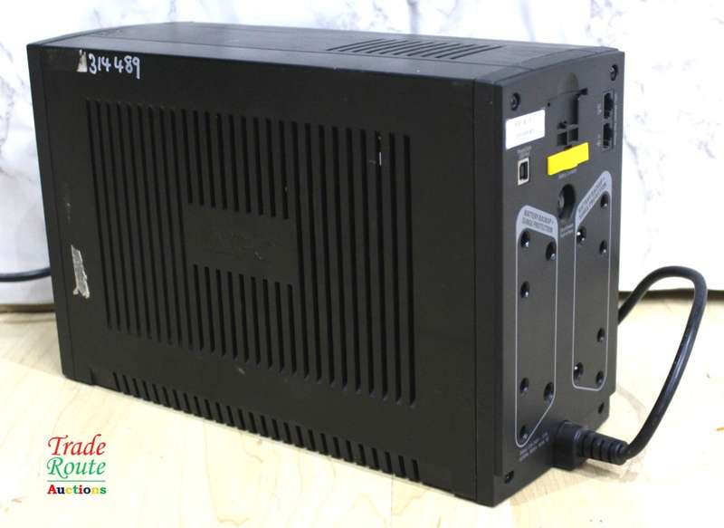 APC Back-UPS 800 Uninterrupted Power Supply [Powers on ] Needs new Battery [ Salvage Stock ]