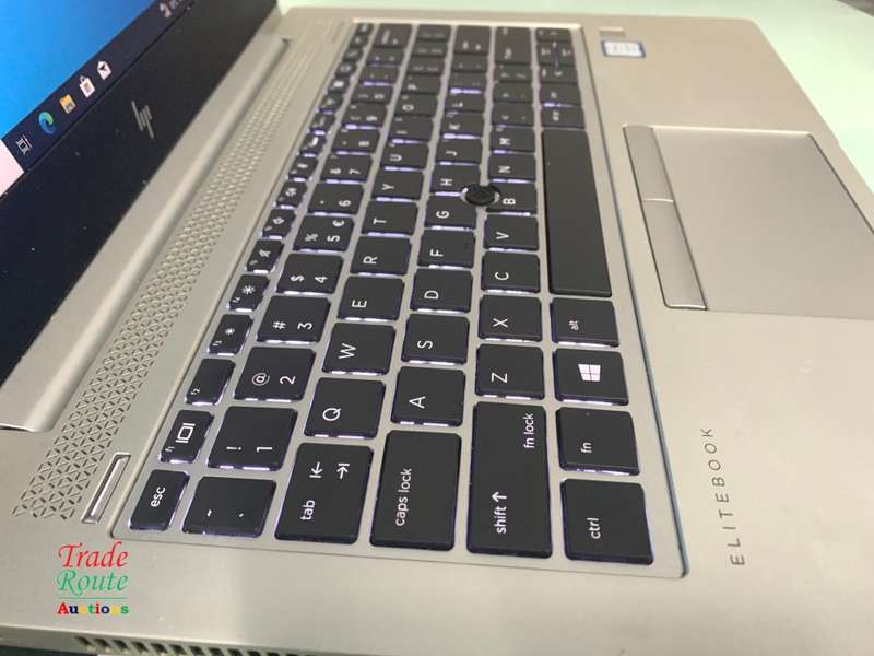 HP EliteBook 830 G5 LAPTOP * UHD SUPER FAST * CORE i7 * 16 GB RAM * 256GB SSD * WIN 10 PRO
