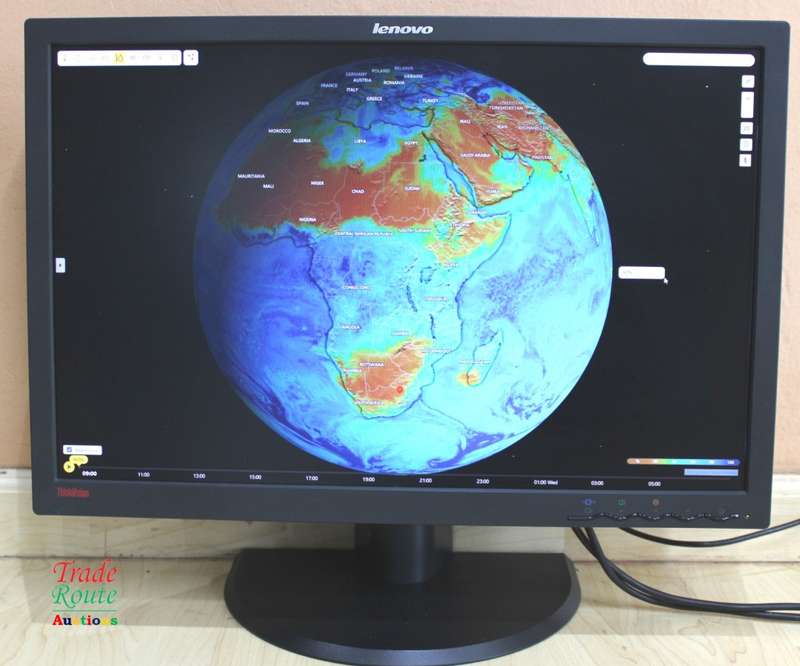 Lenovo ThinkVision 24 INCH Monitor LT2452P 24` LCD Widescreen 1920 x 1200