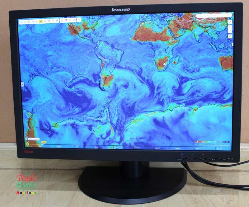Lenovo ThinkVision 24 INCH Monitor LT2452P 24` LCD Widescreen 1920 x 1200