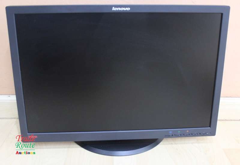 Lenovo ThinkVision 24 INCH Monitor LT2452P 24` LCD Widescreen 1920 x 1200