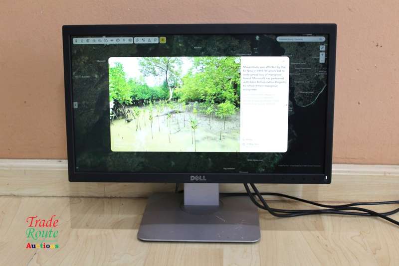 Dell P2017H LED Backlit 20 Inch Monitor 1600 x 900 HDMI, Display Port, VGA