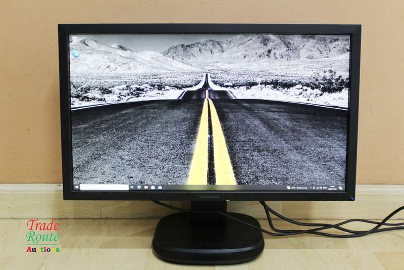ViewSonic 24 inch Widescreen 1920x1080 16:9 LED Backlit Full HD LCD Monitor VGA DVI DisplayPort