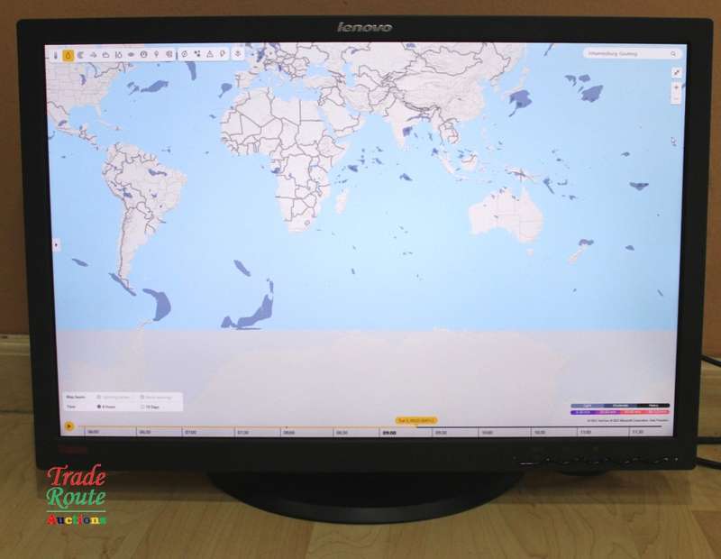 Lenovo ThinkVision 24 inch Monitor LT2452P LCD Widescreen 1920 x 1200