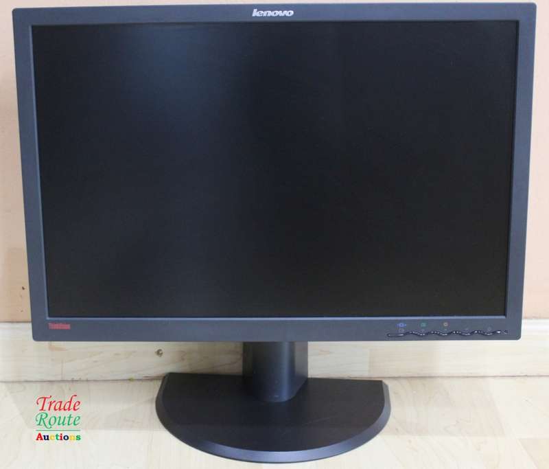 Lenovo ThinkVision 24 inch Monitor LT2452P LCD Widescreen 1920 x 1200
