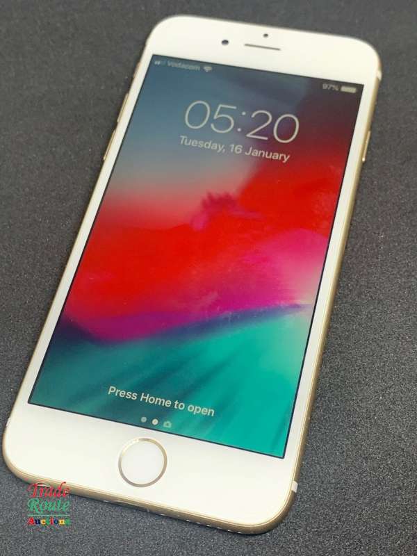 APPLE IPHONE 6  SmartPhone - Pre-Owned Unlocked Open to All networks