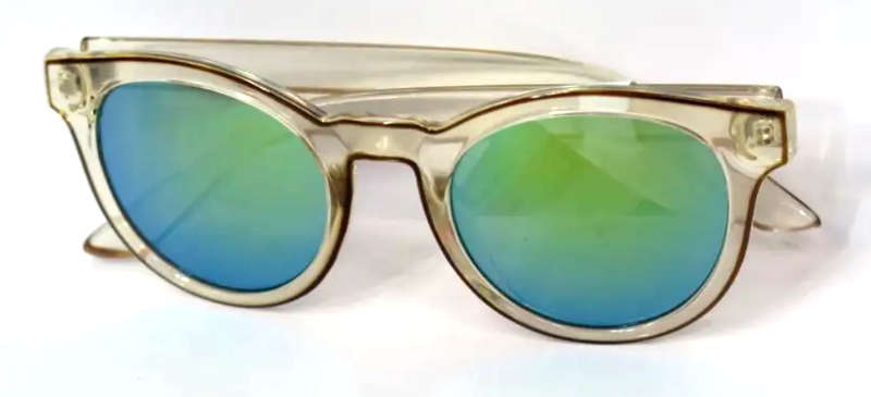 Le Specs LES - 018-157 Polarized Sunglass - with Hard Case