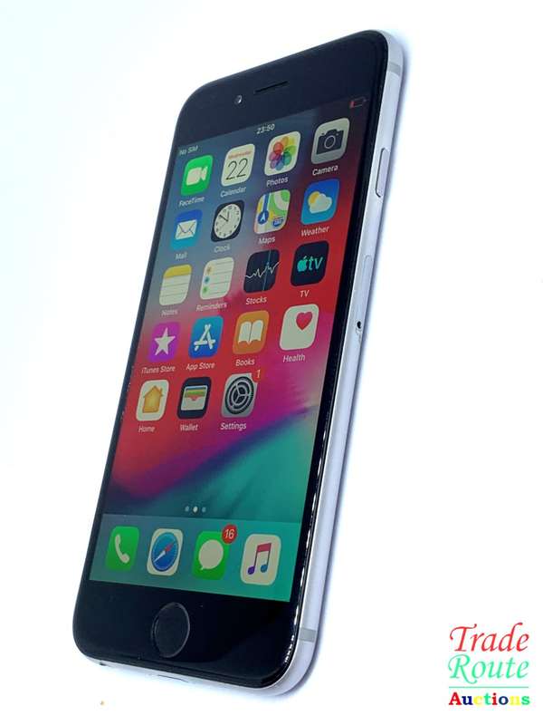 Apple iPhone 6 - A1586 - Works on All Networks