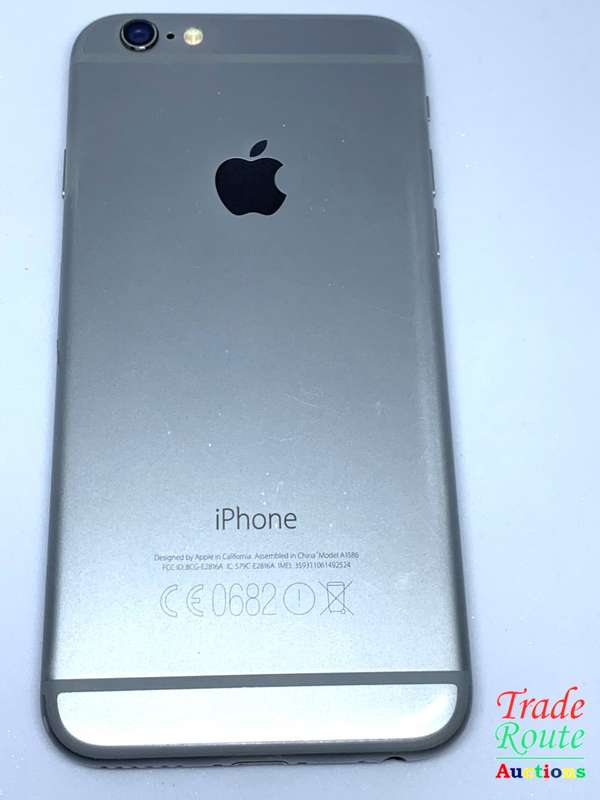 Apple iPhone 6 - A1586 - Works on All Networks