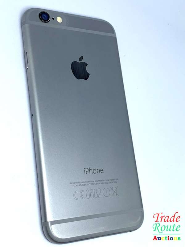 APPLE IPHONE 6  SmartPhone - Excellent Condition - 90% Battery Health