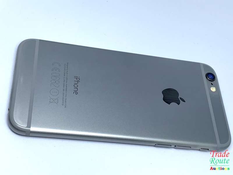 APPLE IPHONE 6  SmartPhone - Excellent Condition - 90% Battery Health