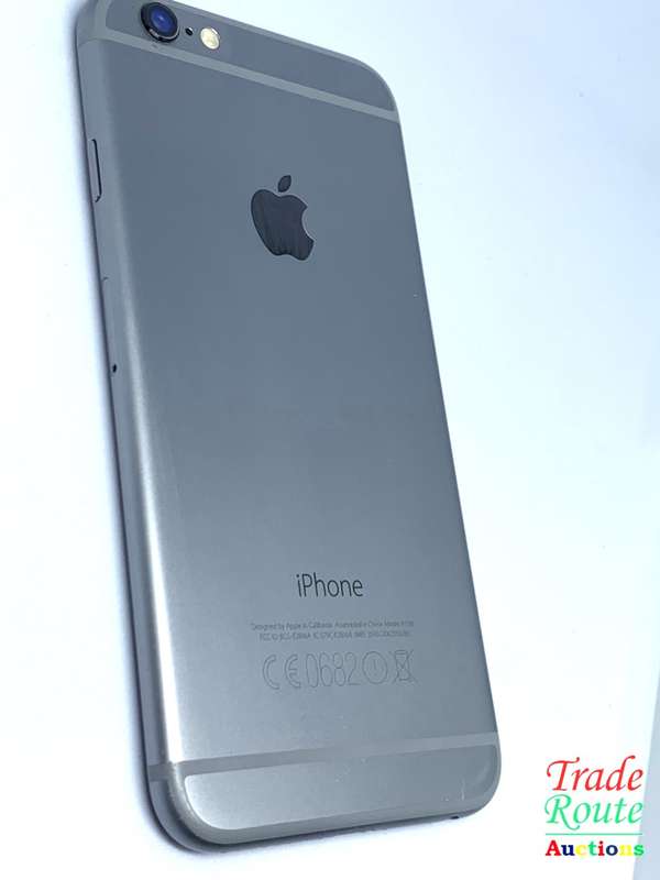 Apple iPhone 6 Space Grey (Pre Owned) SmartPhone (Marks on Screen)
