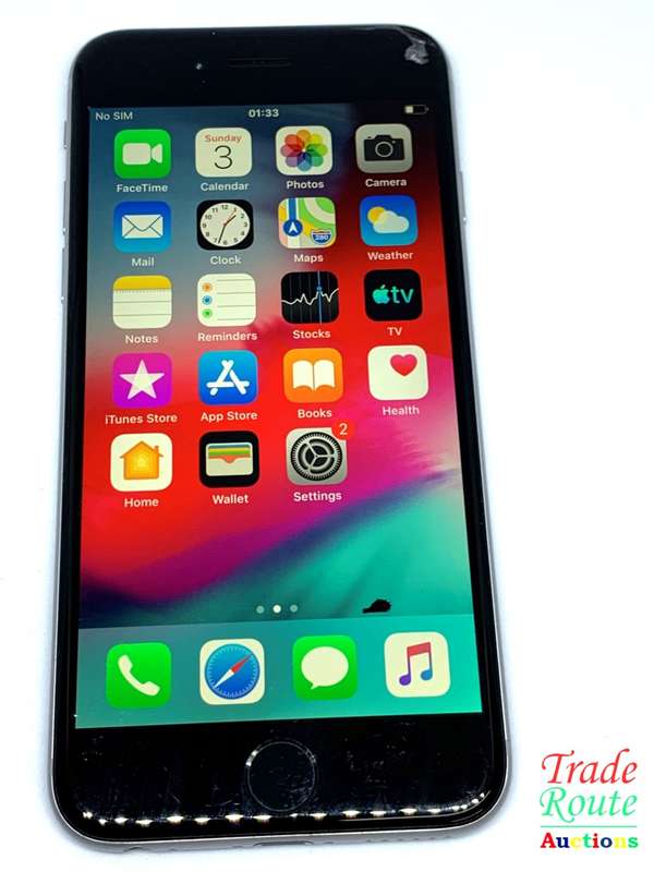 Apple iPhone 6 Space Grey (Pre Owned) SmartPhone (Cracks & marks on Screen)