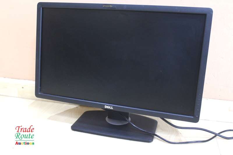 Dell P2312HT 1920 x 1080 Resolution 23inch WideScreen LCD Flat Panel Computer Monitor Display