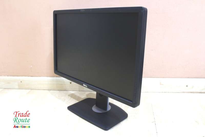 Dell P2312HT 1920 x 1080 Resolution 23inch WideScreen LCD Flat Panel Computer Monitor Display