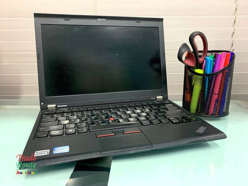 Lenovo Thinkpad X230 Laptop ~ Core i5 ~ 12.5 Inch screen