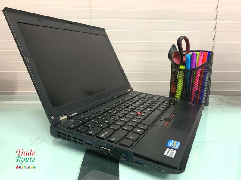 Lenovo Thinkpad X230 Laptop ~ Core i5 ~ 12.5 Inch screen